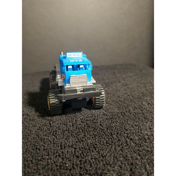 Vintage 1986 B.C. USA Top Trucks Toy Semi Longhorn Cattle Friction Truck - Picture 4 of 5